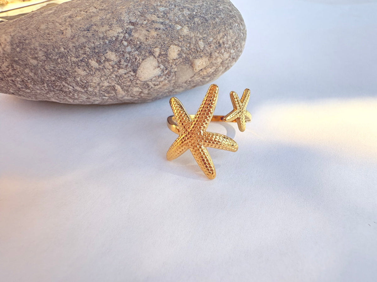 Bague double étoile de mer dorée - vue de côté