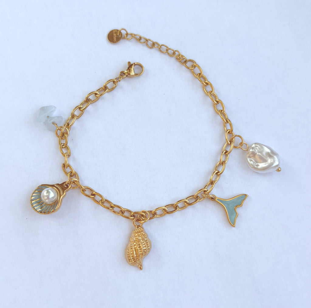 Bracelet breloques marines bleu pastel et perles - vue 1