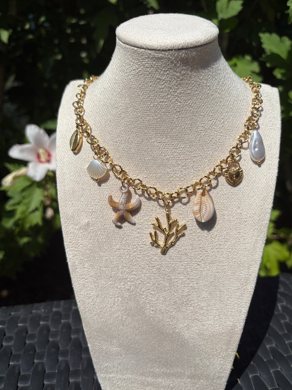 Collier breloques corail coquillages étoile de mer - vue 1