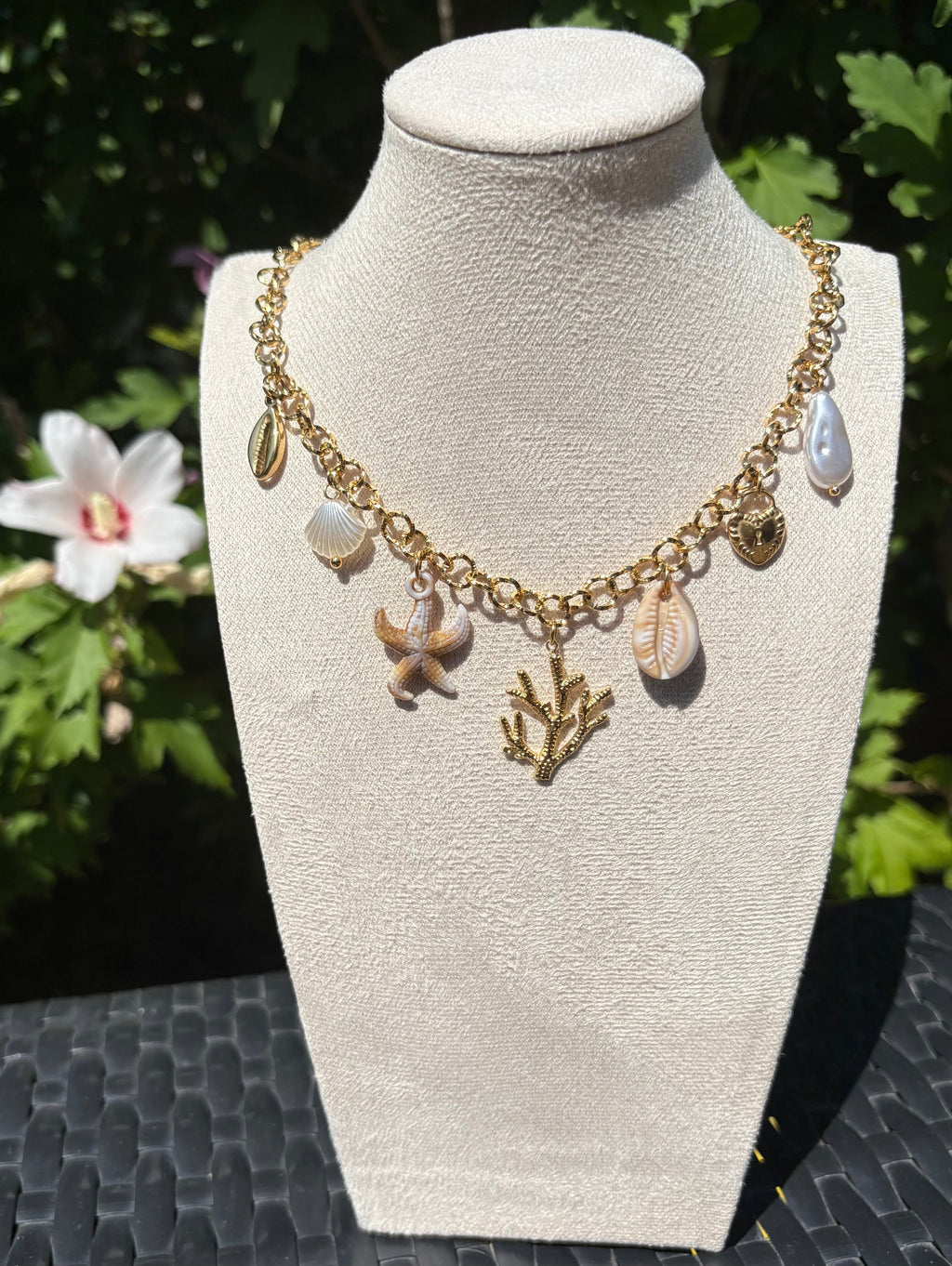 Collier breloques corail coquillages étoile de mer - vue 3