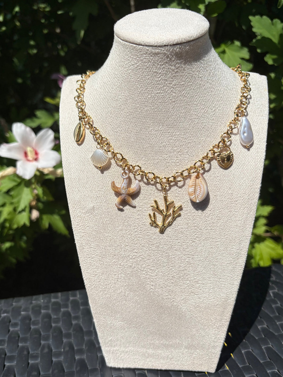 Collier breloques corail coquillages étoile de mer - vue 3