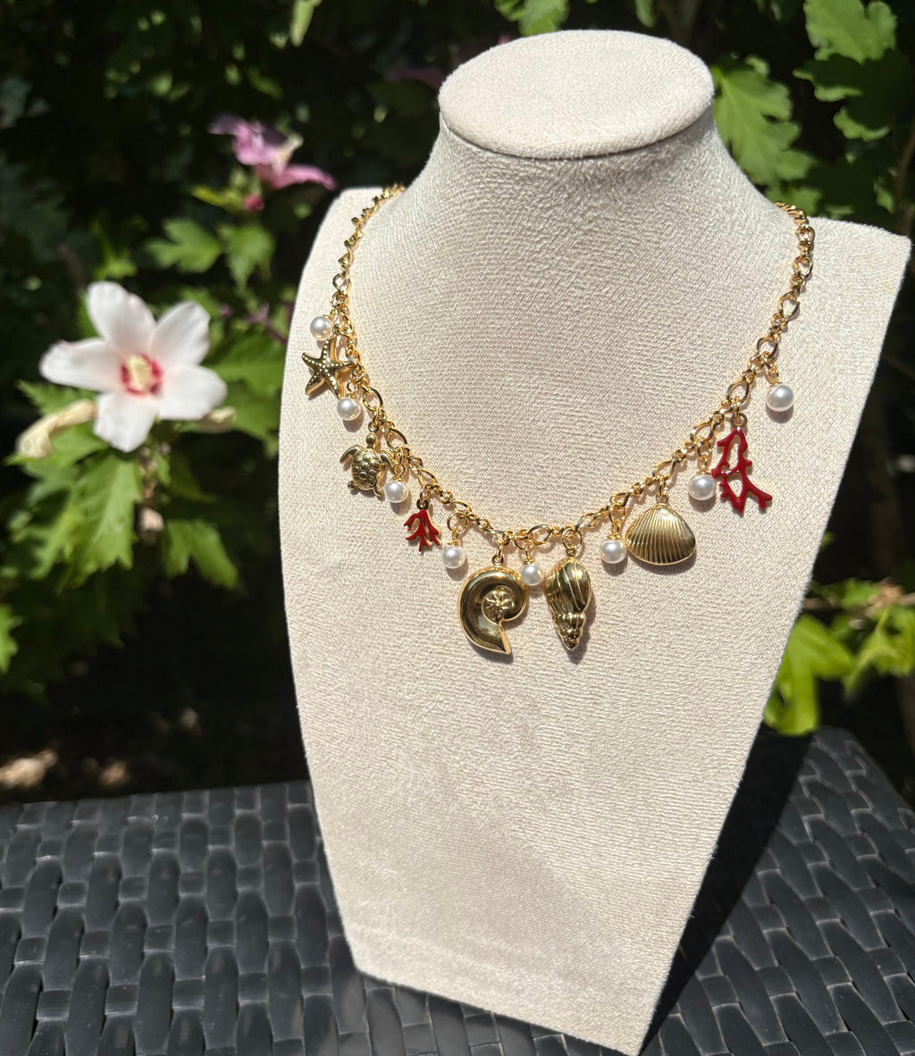 Collier breloques marines et perles - vue 3