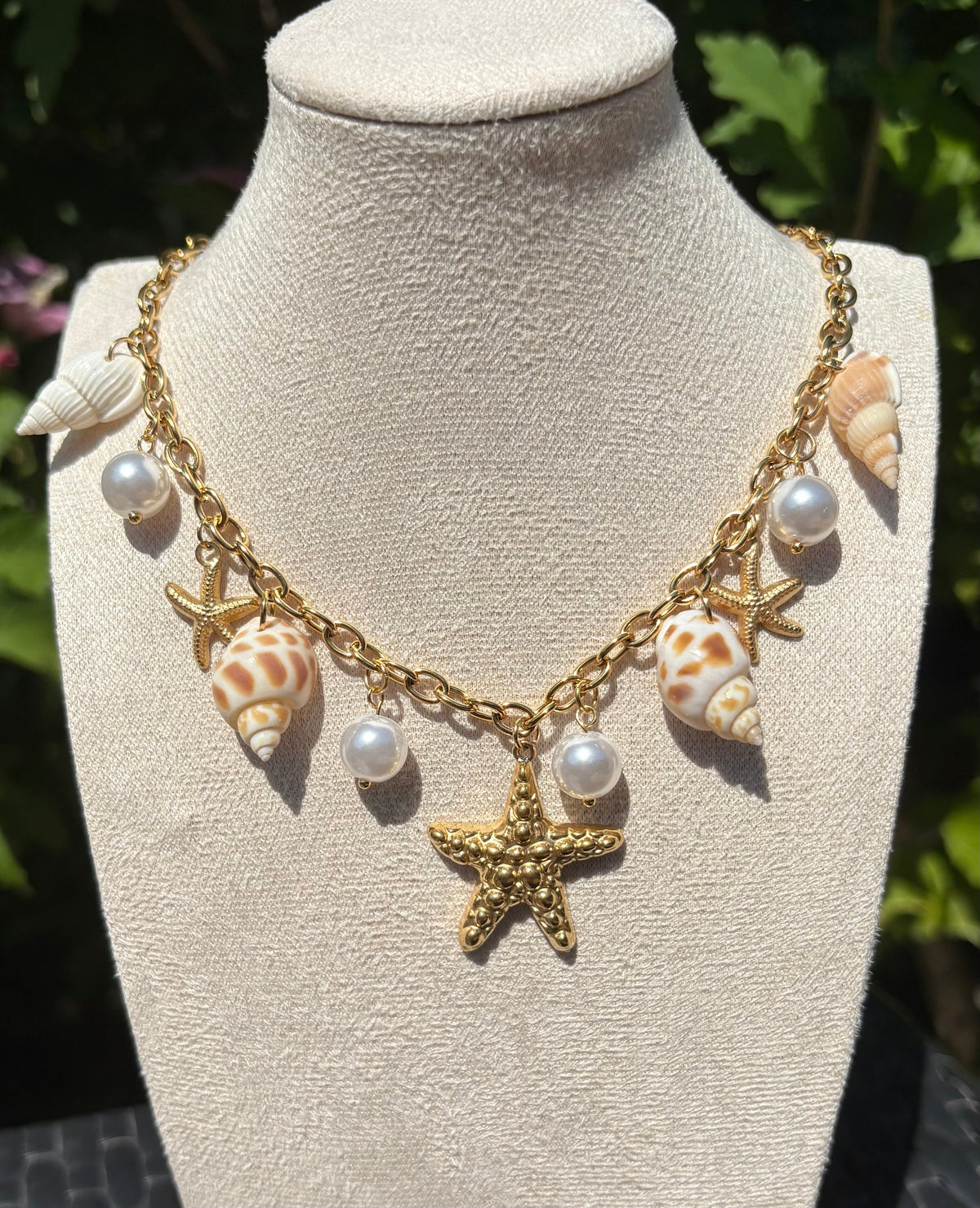 Collier coquillages étoiles de mer et perles - vue 3