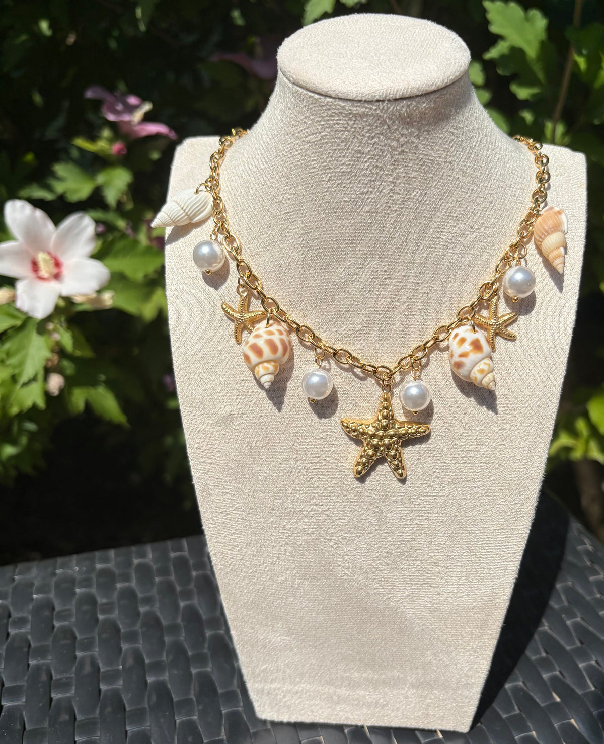 Collier coquillages étoiles de mer et perles - vue 2