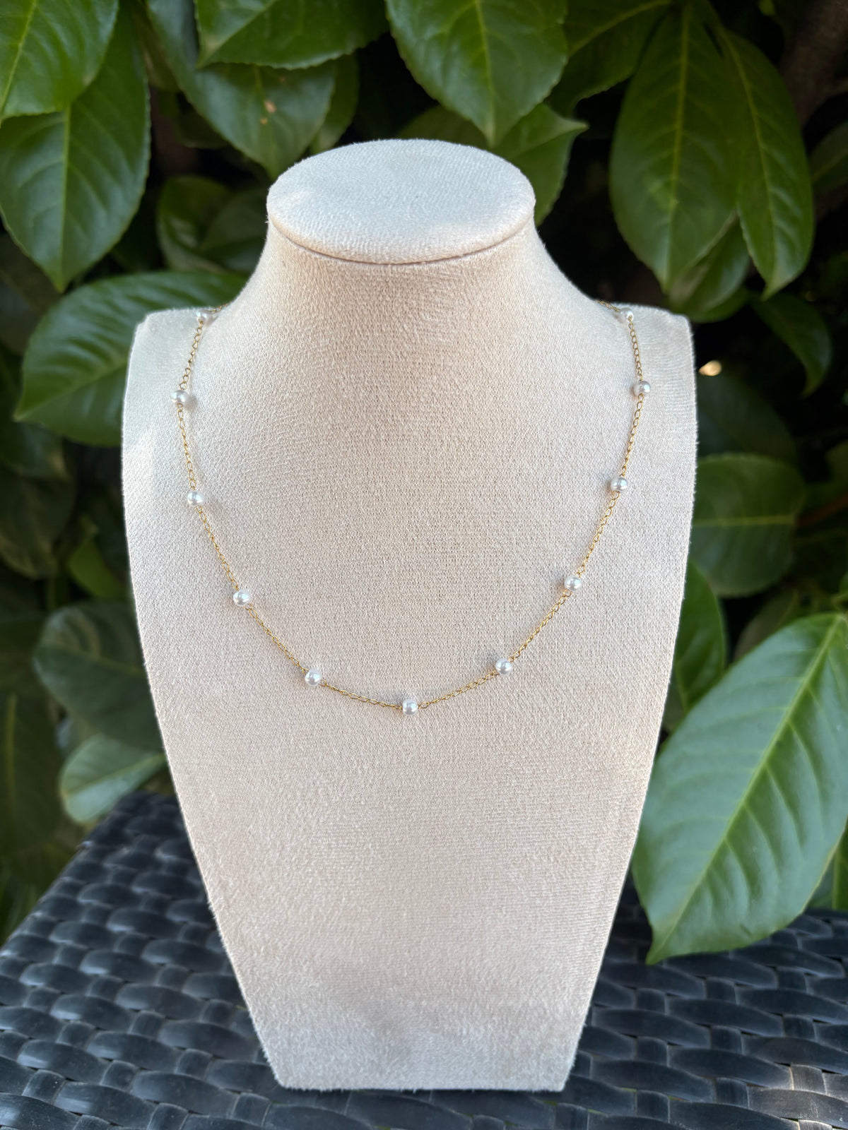 Collier Perles Blanches Nacrées Doré